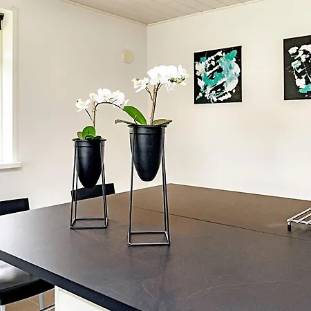 Spacious Retreat In Marielyst-by Traum Bøtø By
