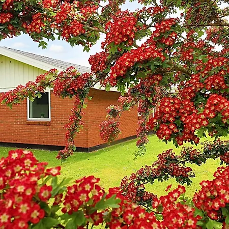 Spacious Retreat In Marielyst-by Traum Vakantiehuis