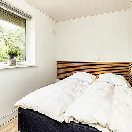 Vakantiehuis Spacious Retreat In Marielyst-by Traum *