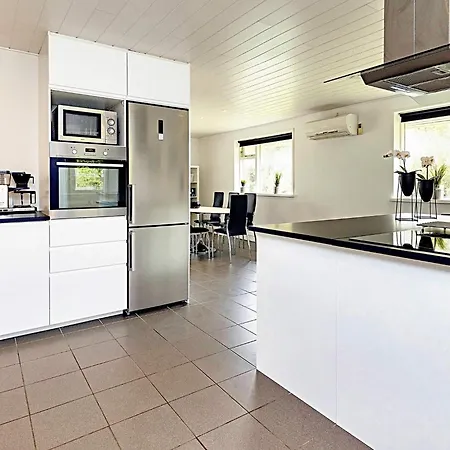 Сasa de vacaciones 8 Person In Vaeggerlose Bøtø By