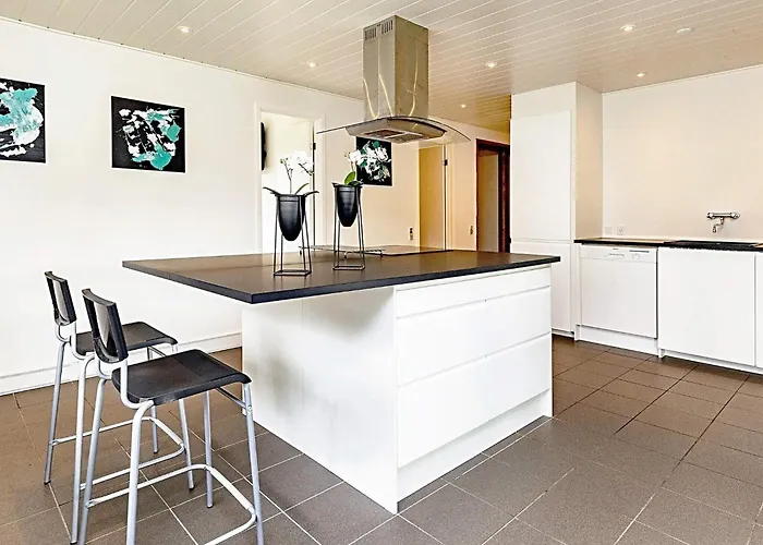 Spacious Retreat In Marielyst-by Traum * Boto By