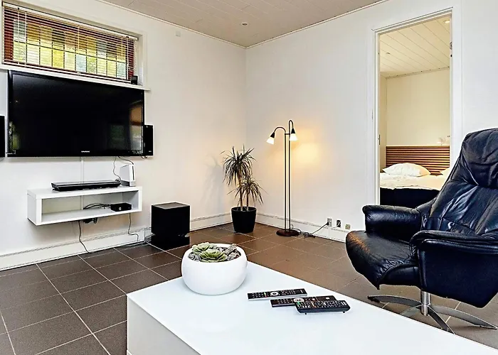 Spacious Retreat In Marielyst-by Traum Holiday home *