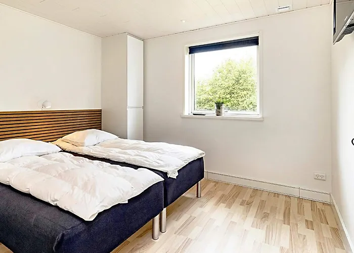 Spacious Retreat In Marielyst-by Traum